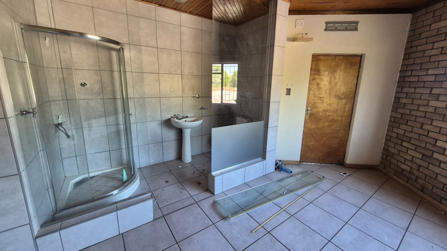 7 Bedroom Property for Sale in Riebeeckstad Free State